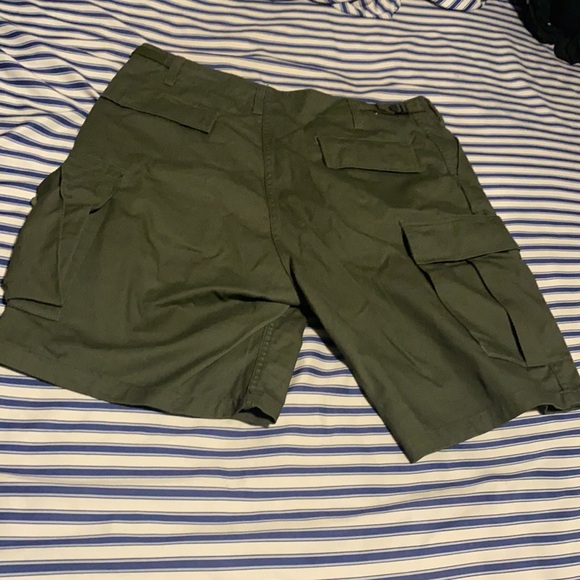 Cargo Shorts - Picture 4 of 4